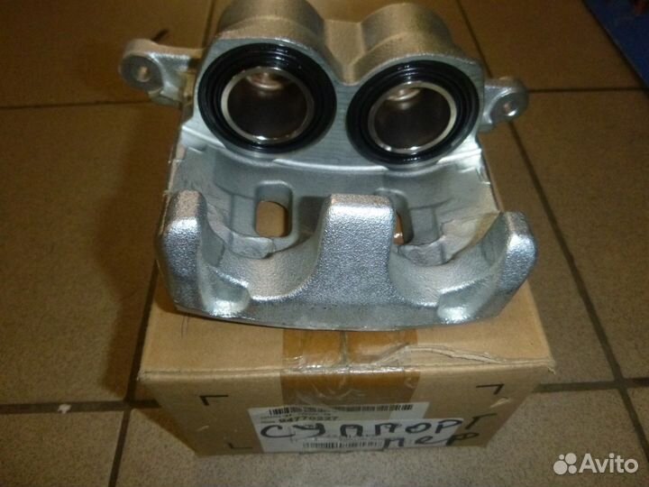 Тормозной суппорт перед, Шевроле Трелблезер с 2012