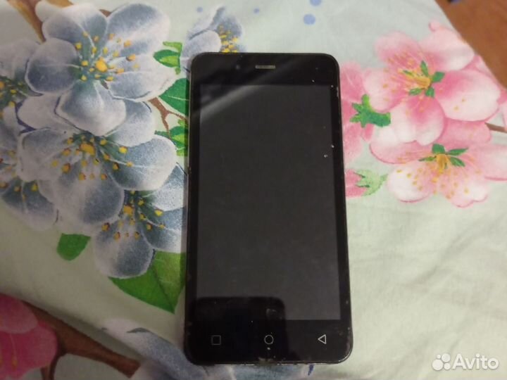 Micromax Q380 Canvas Spark, 8 ГБ