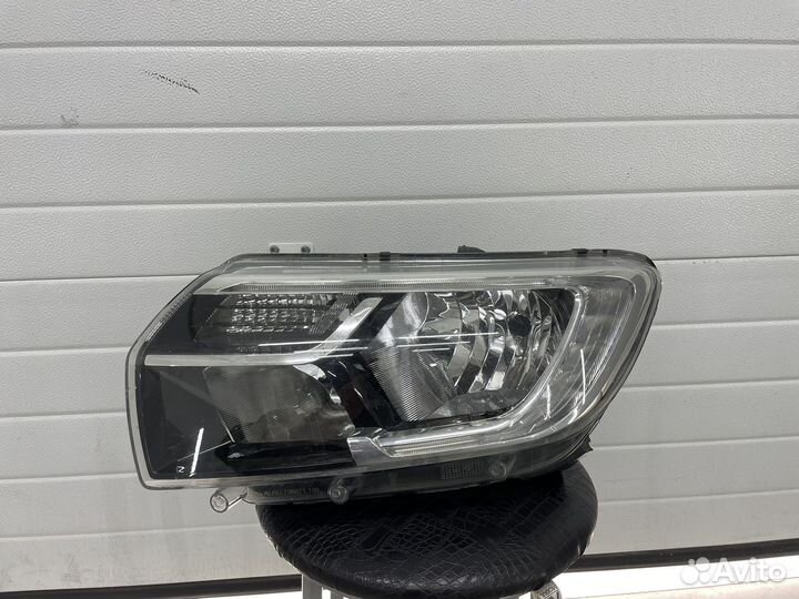 Фара передняя левая Renault logan 2/ Sandero