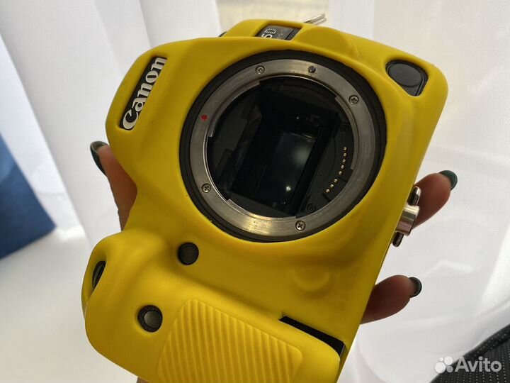 Фотоаппарат canon 5D mark iv