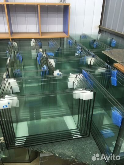 Аквариумы, террариумы оптом