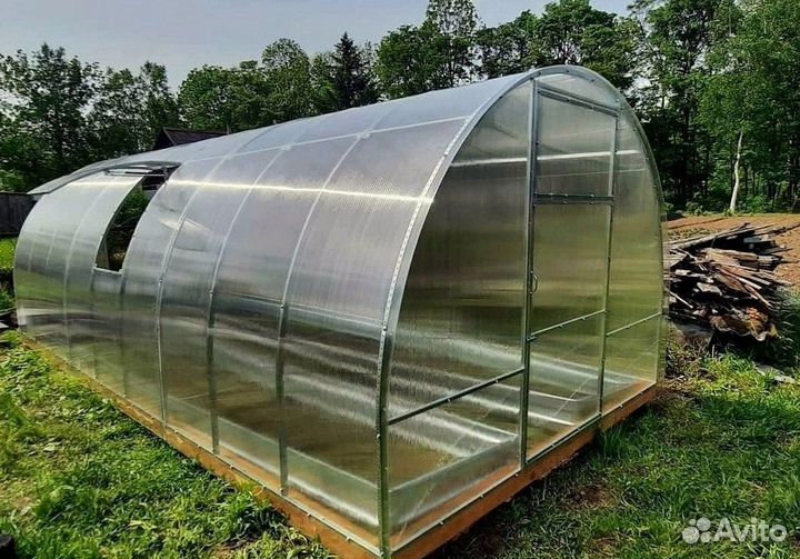 Теплица из поликарбоната