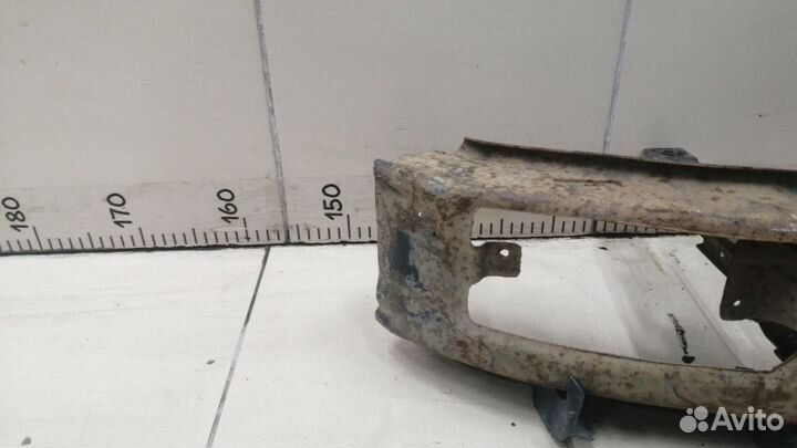 Усилитель переднего бампера Volkswagen Passat