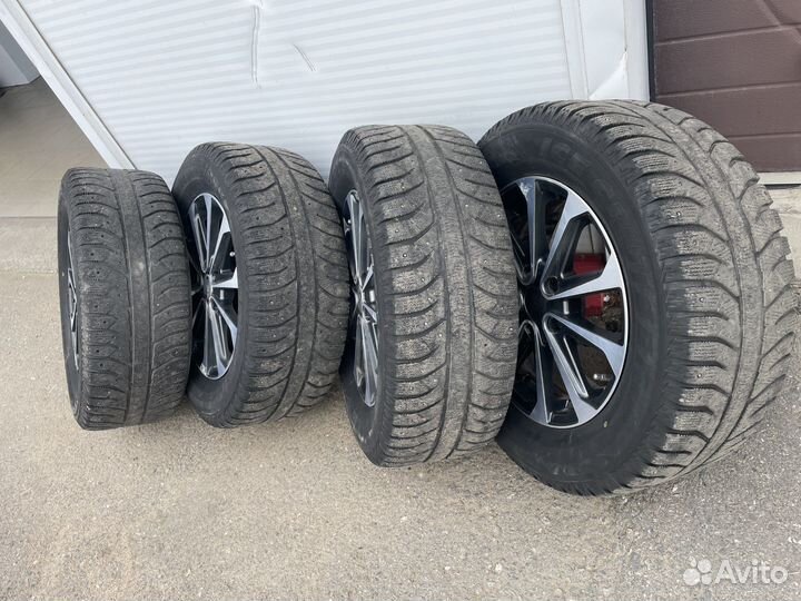 Колеса зимние в сборе 235/60 R16