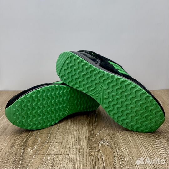 Кроссовки Adidas ZX750