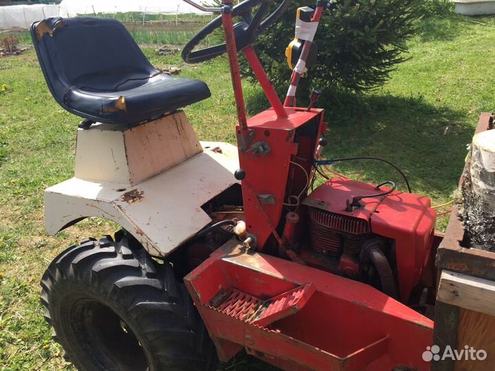 Мини-трактор, 2012