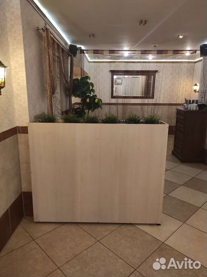 Мебельная перегородка IKEA для зонирования