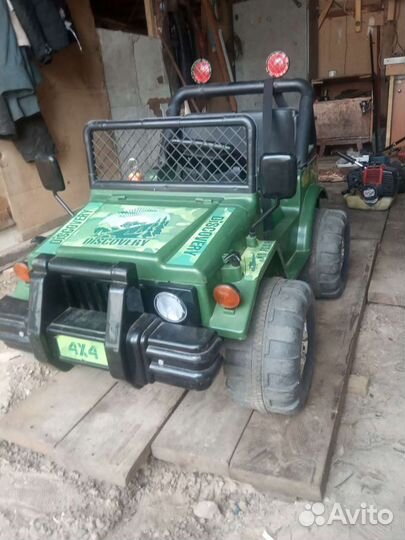 Детская машина на комуляторах