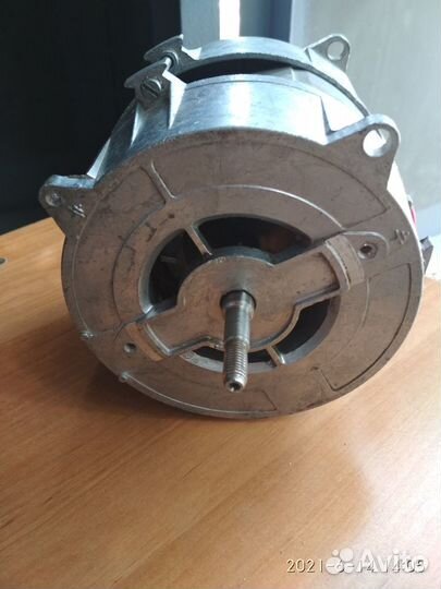 Электродвигатель 220в