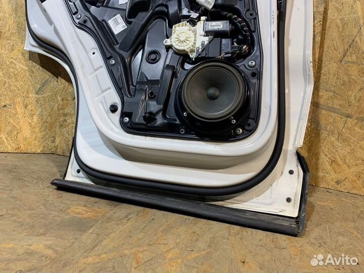 Дверь задняя левая Volkswagen Tiguan 5N 2.0 CAW