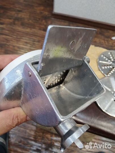 Шинковка терка на мясорубку электрическую СССР