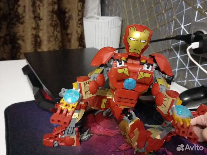 Лего железный человек