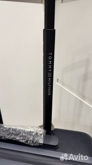 Чемодан tommy hilfiger