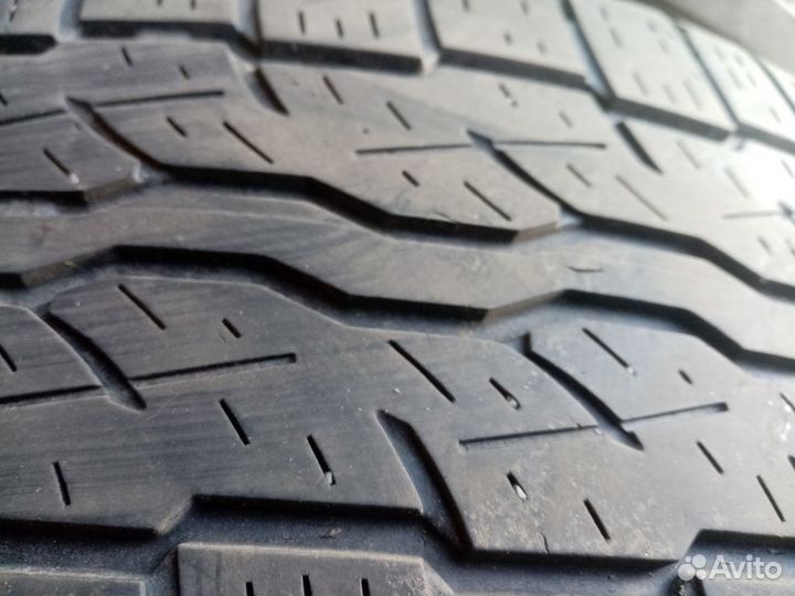 Bridgestone Dueler H/T 687 225/65 R17 101H