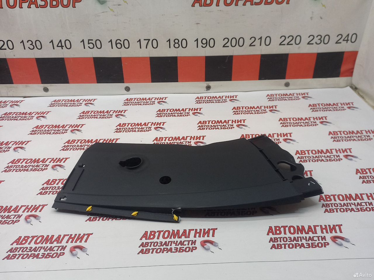 Накладка моторного отсека правая Lixiang L7