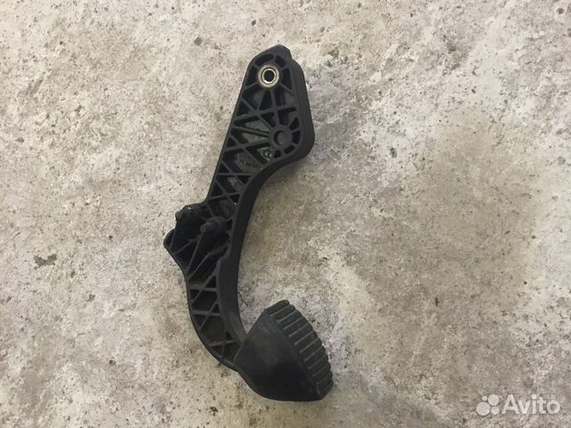 Педаль сцепления Peugeot 307 (2864)