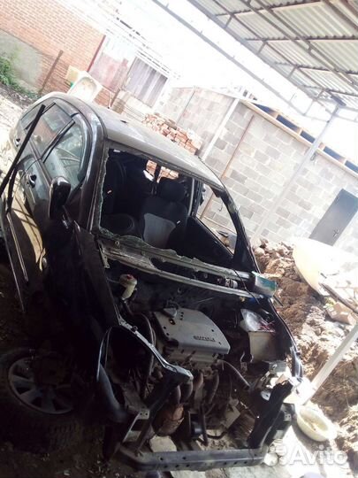 Suzuki Liana в разбор