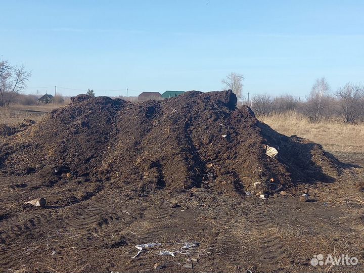 Перегной, навоз, земля, дрова