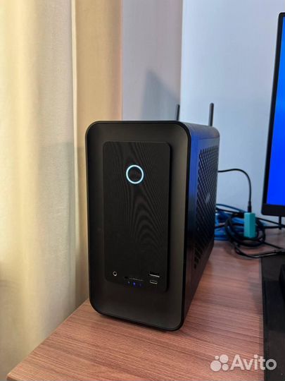 Zotac zbox Magnus One Mini ITX PC