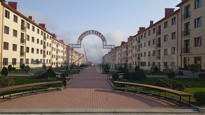 3-к. квартира, 90,9 м², 1/4 эт.