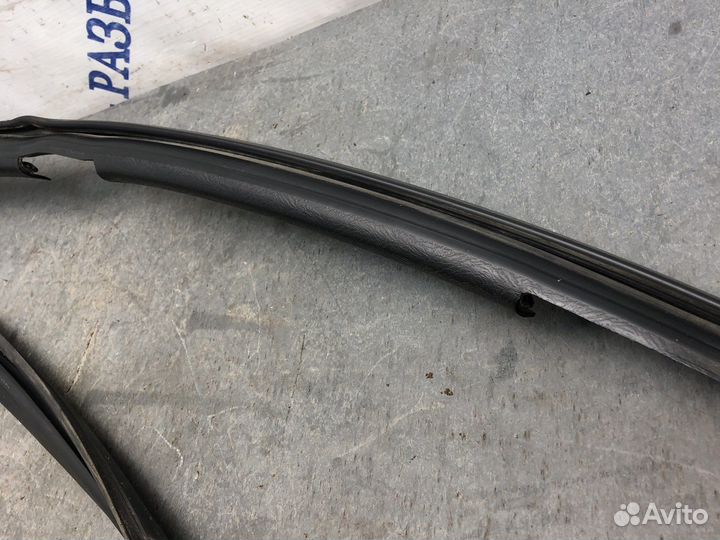 Пер лев уплотнитель Альмера н16