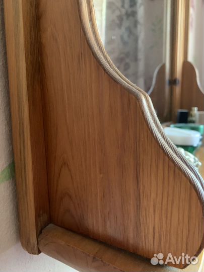 Зеркало настенное. Дерево. 90х55