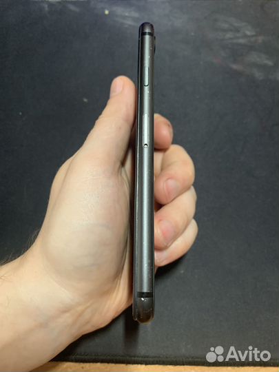 Телефон iPhone 8 64 gb