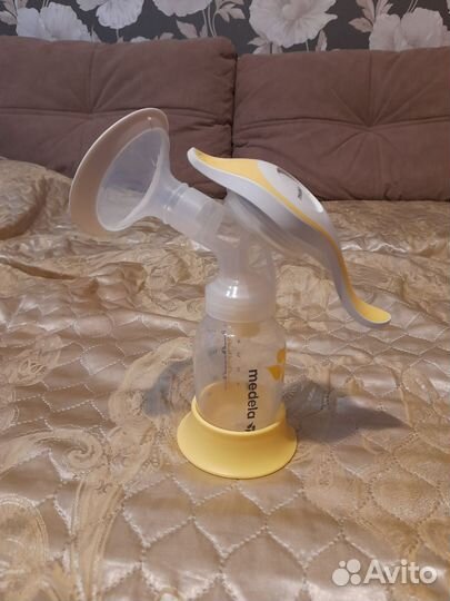 Молокоотсос medela ручной