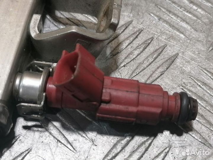 Форсунка двигателя Ford Focus 2005-2008