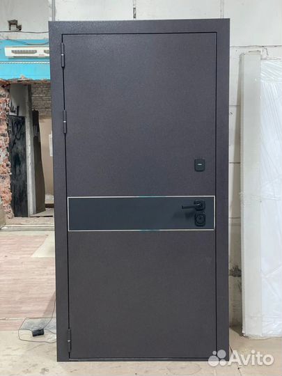 Дверь входная металлическая