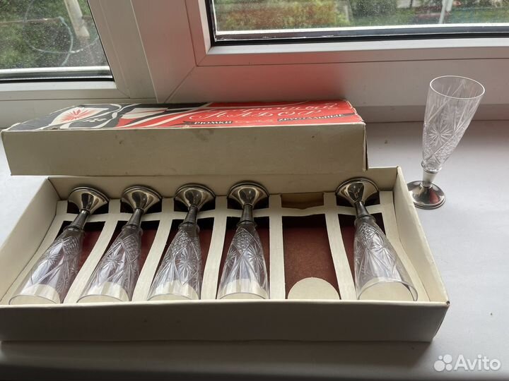 Хрустальные рюмки на ножке СССР