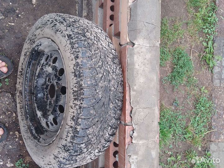 Pirelli Formula Ice 185/60 R14