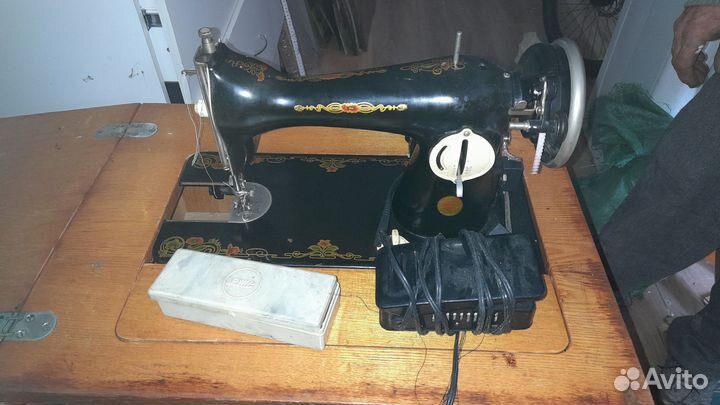 Швейная машина