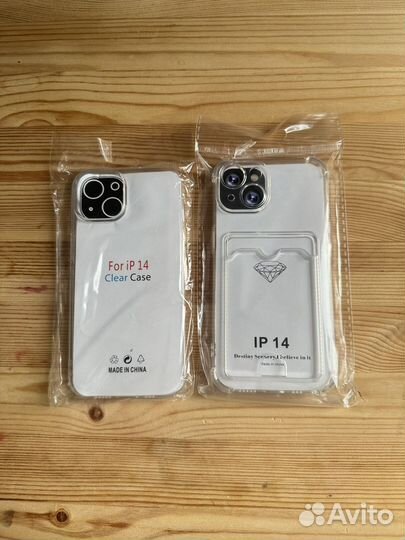 Чехол на iPhone 14