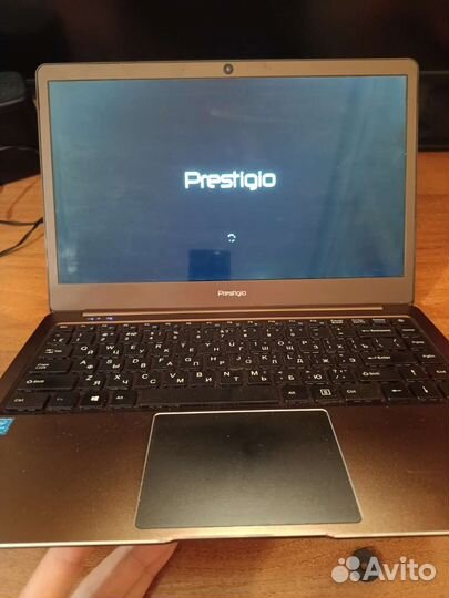 Нетбук Prestigio smartbook 141s