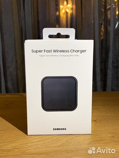 Беспроводное зарядное устройство Samsung EP-P2400