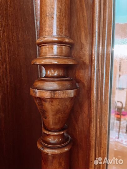 Зеркало старинное в раме с ящиком