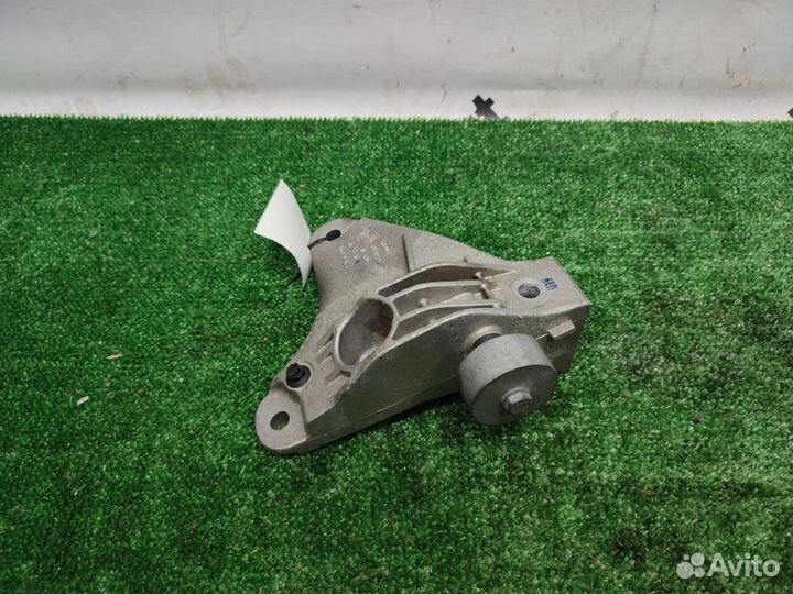 Кронштейн двигателя левый Bmw 530I F10 N52B30A