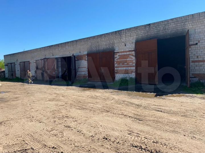 Гараж, > 30 м²