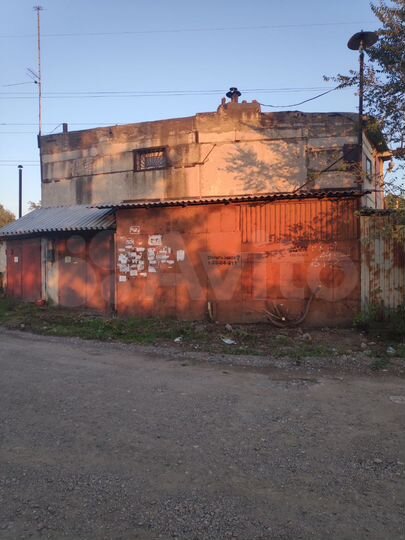 Гараж, > 30 м²