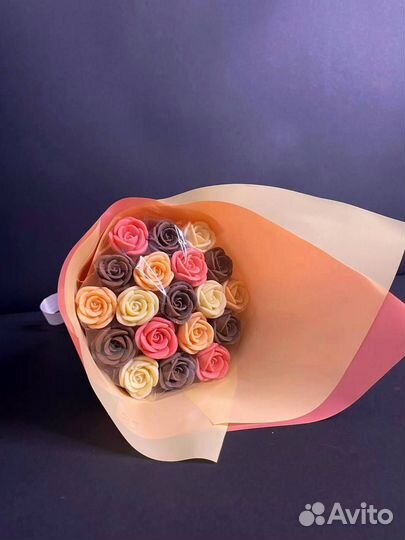 Букет - 19 Роз из Бельгийского Шоколада
