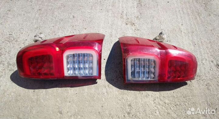 Задние фонари тойота хайлюкс 2017год