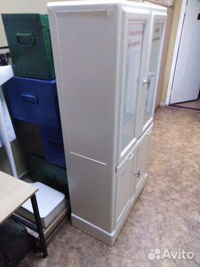 Шкаф медицинский СССР