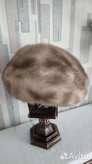 Женский норковый берет