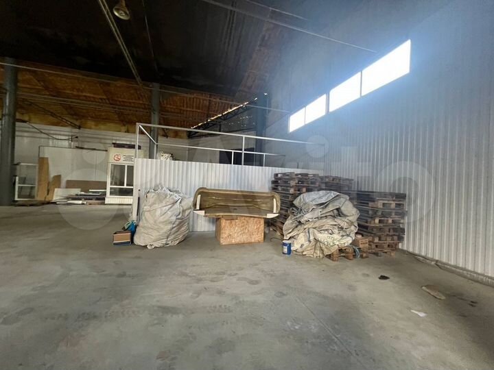 Склад, 1300 м²