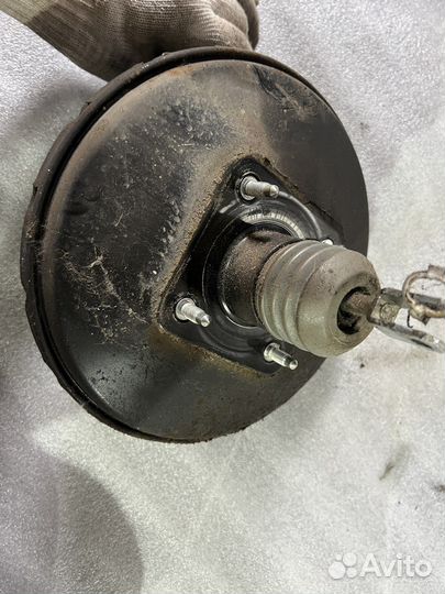 Вакуумный усилитель тормозов Renault Symbol