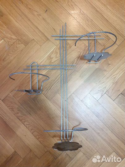 Подставка для цветов настенная