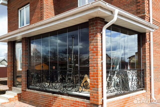 Стеклянная перегородка 