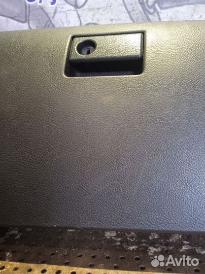 Бардачок Mazda 6