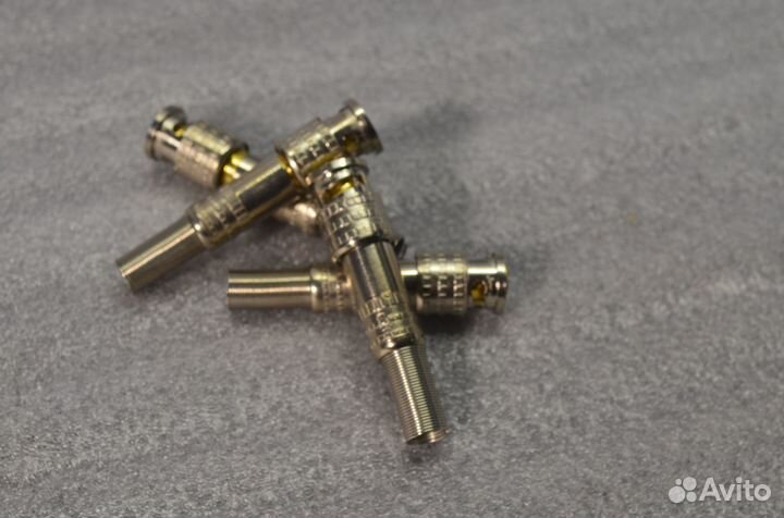 BNC универсальный (штекер), пружинный